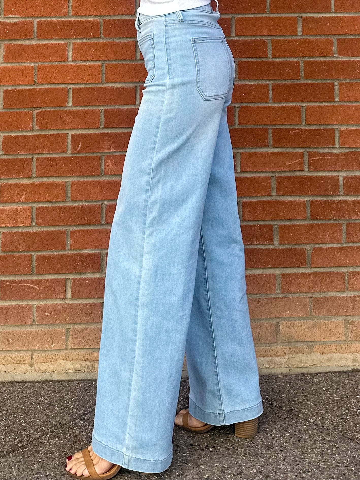 JBD womens just black denim, wide leg front pocket light denim wash