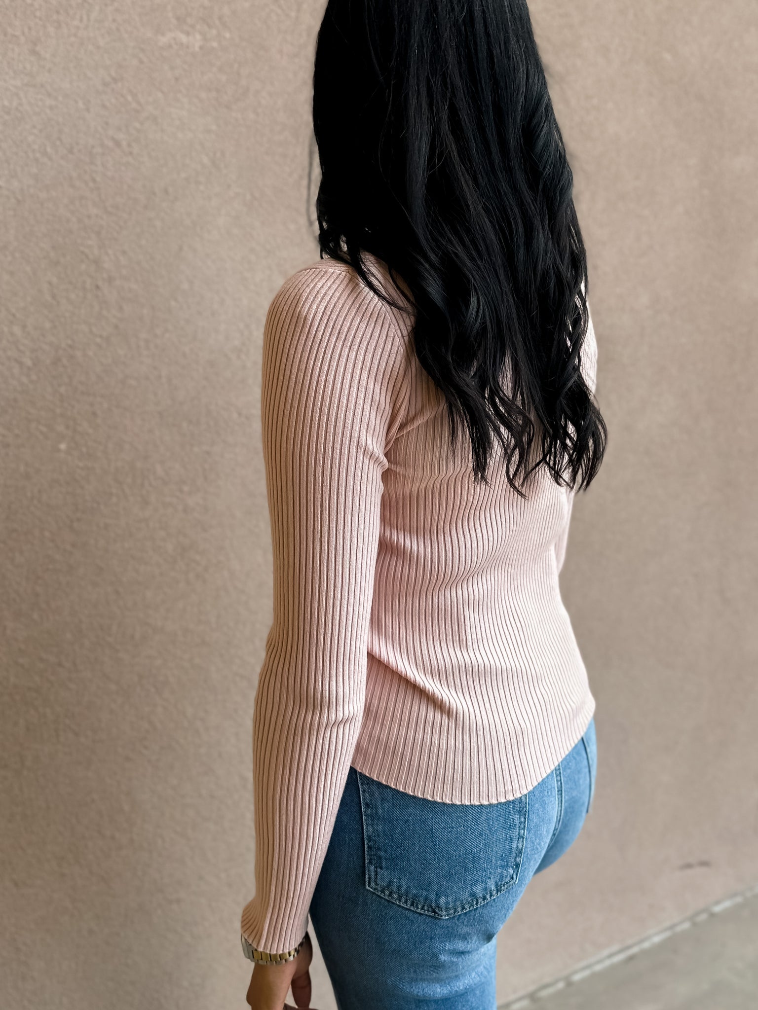 light dusty pink ribbed v-neck long sleeve top